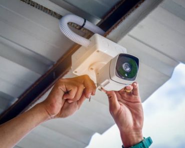 Comment choisir une caméra de surveillance adaptée à vos besoins ? Comment choisir une caméra de surveillance adaptée à vos besoins ?