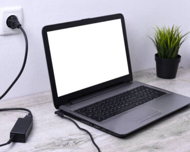 Acheter le bon adaptateur d’ordinateur portable : conseils et astuces Acheter le bon adaptateur d’ordinateur portable : conseils et astuces